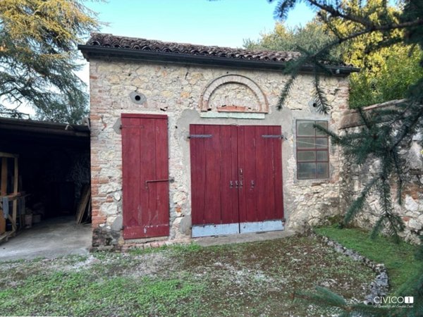 casa indipendente in vendita a Noventa Vicentina