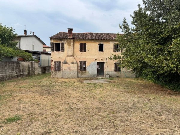 casale in vendita a Noventa Vicentina