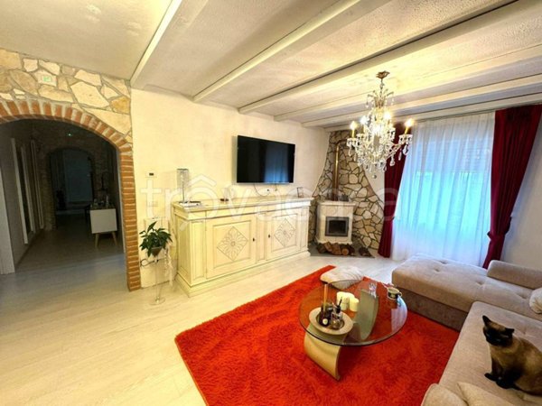 appartamento in vendita ad Orgiano in zona Teonghio