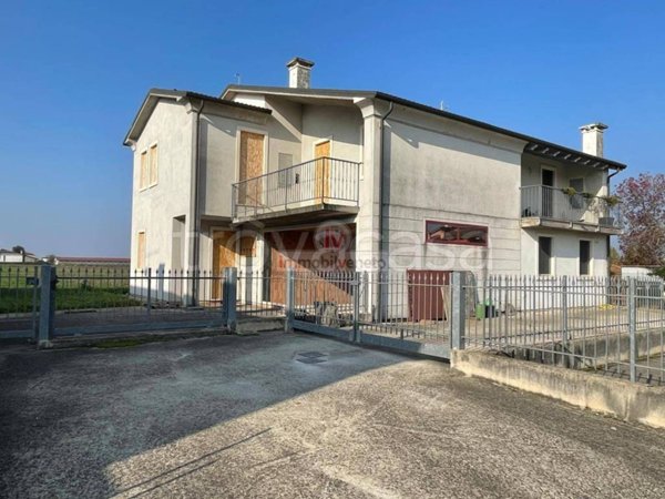 casa indipendente in vendita ad Orgiano in zona Spessa