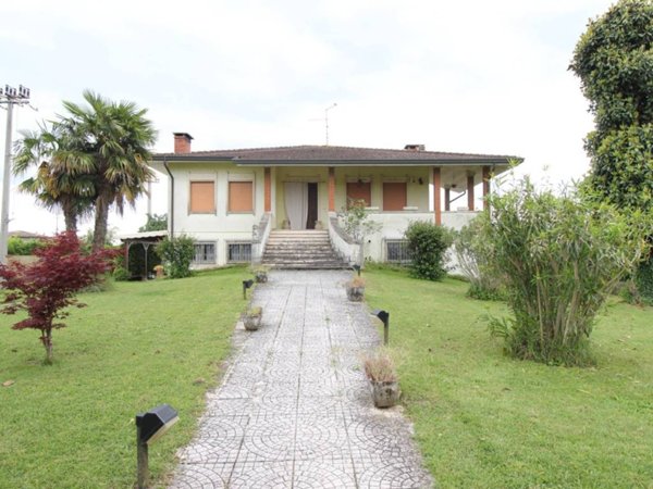 casa indipendente in vendita ad Orgiano in zona Pilastro