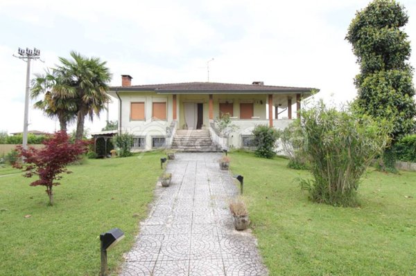 casa indipendente in vendita ad Orgiano in zona Pilastro