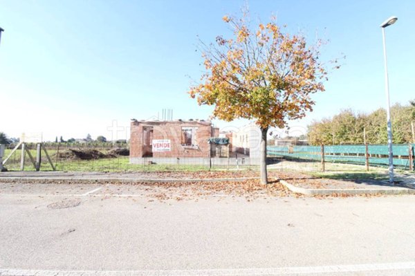 casa indipendente in vendita ad Orgiano in zona Pilastro