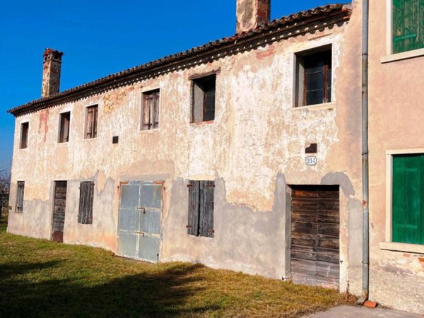 casa indipendente in vendita ad Orgiano in zona Teonghio