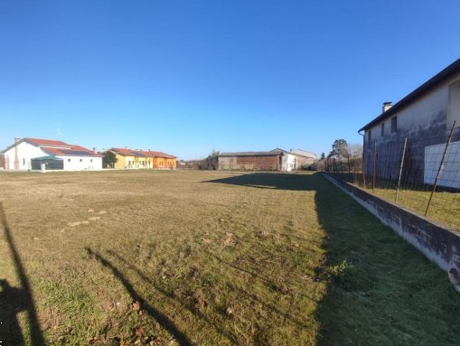terreno edificabile in vendita ad Orgiano