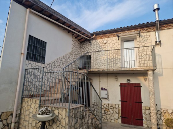 appartamento in vendita ad Orgiano in zona Teonghio