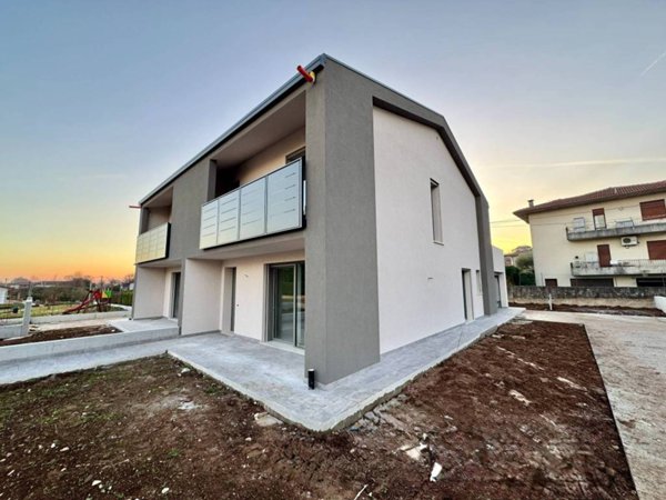 casa indipendente in vendita a Pianezze