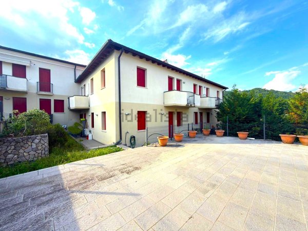 appartamento in vendita a Pianezze