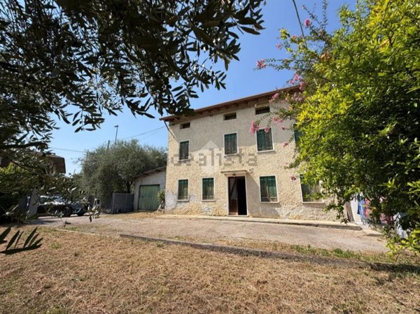 casa indipendente in vendita a Pianezze