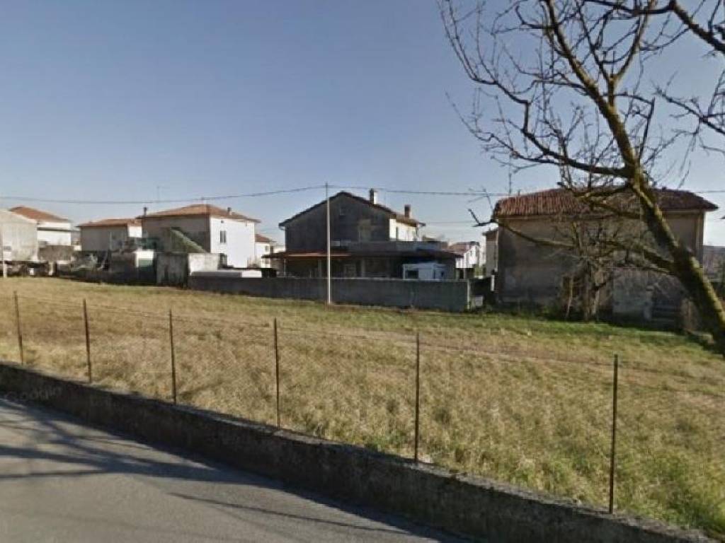 terreno edificabile in vendita a Piovene Rocchette in zona Grumello