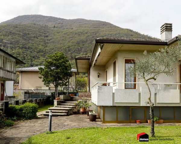 casa indipendente in vendita a Piovene Rocchette