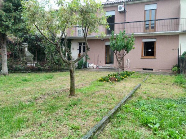 casa indipendente in vendita a Piovene Rocchette
