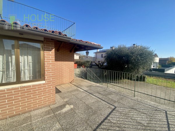 casa indipendente in vendita a Piovene Rocchette