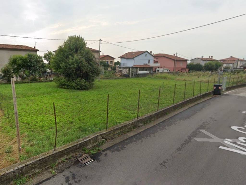 terreno edificabile in vendita a Piovene Rocchette in zona Grumello