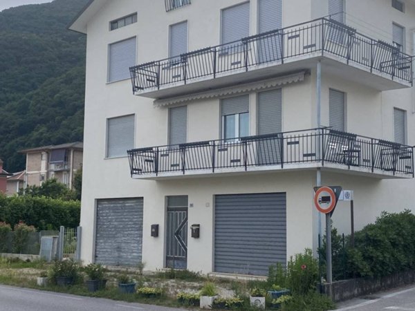 casa indipendente in vendita a Piovene Rocchette