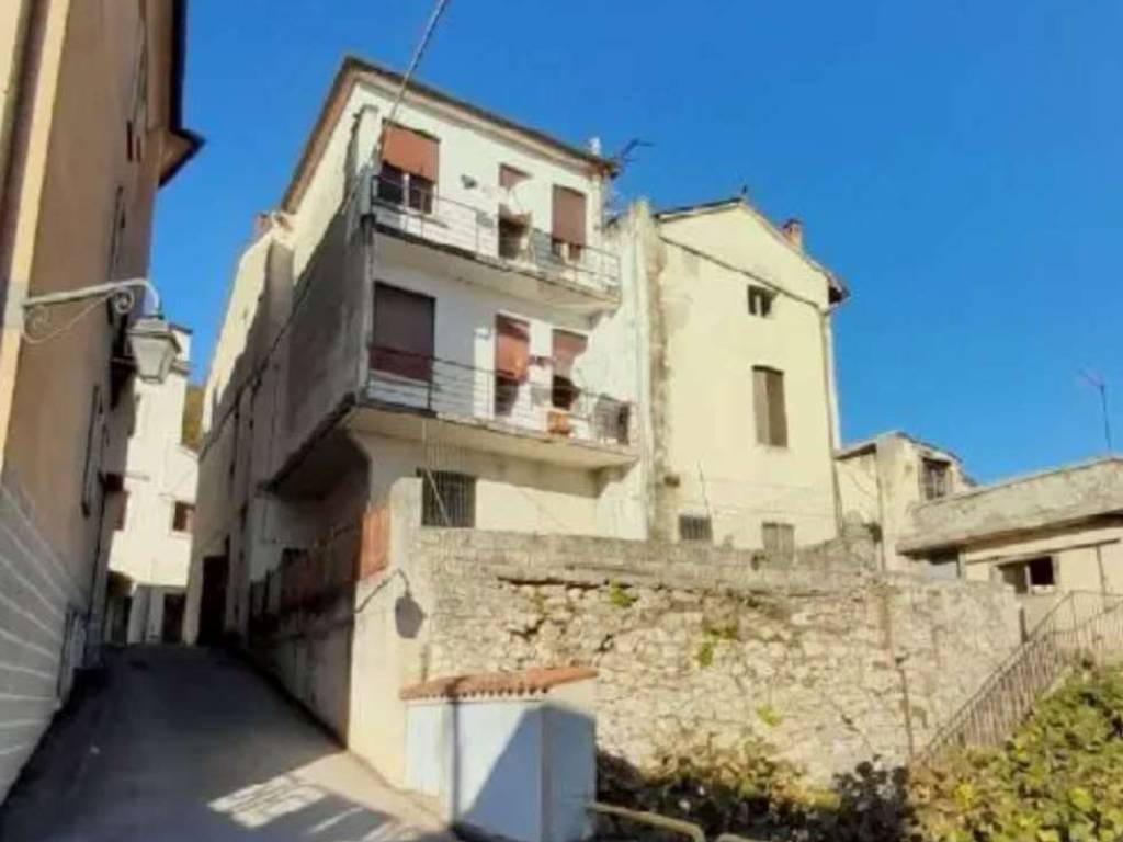 appartamento in vendita a Piovene Rocchette