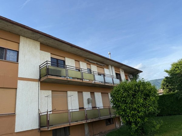 appartamento in vendita a Piovene Rocchette in zona Grumello