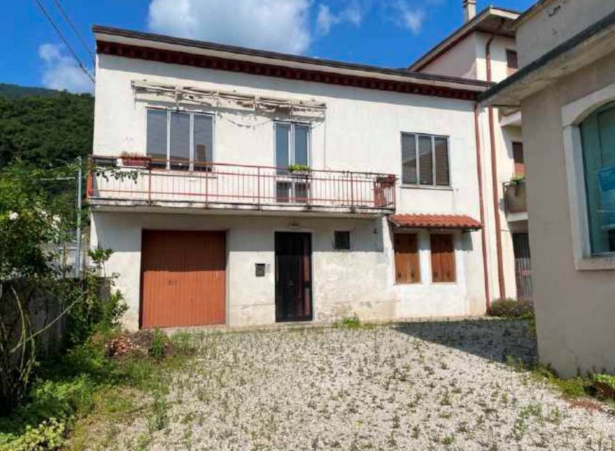casa indipendente in vendita a Piovene Rocchette