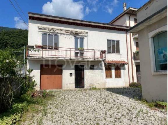 casa indipendente in vendita a Piovene Rocchette