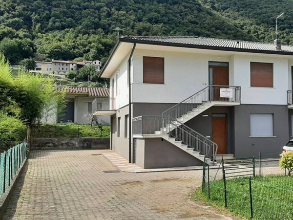 appartamento in vendita a Piovene Rocchette in zona Grumello