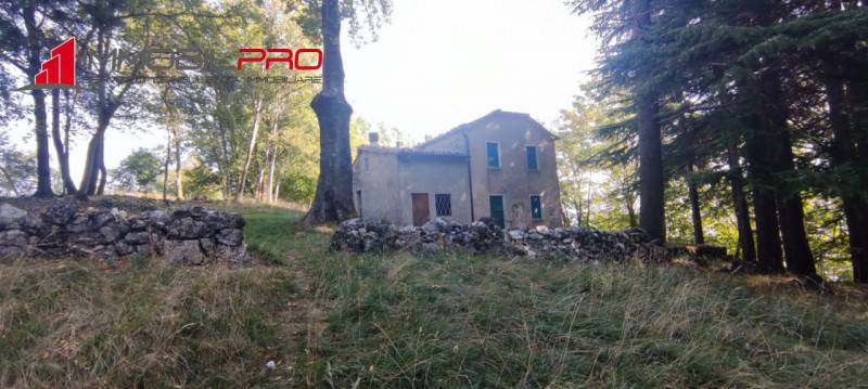 casale in vendita a Piovene Rocchette
