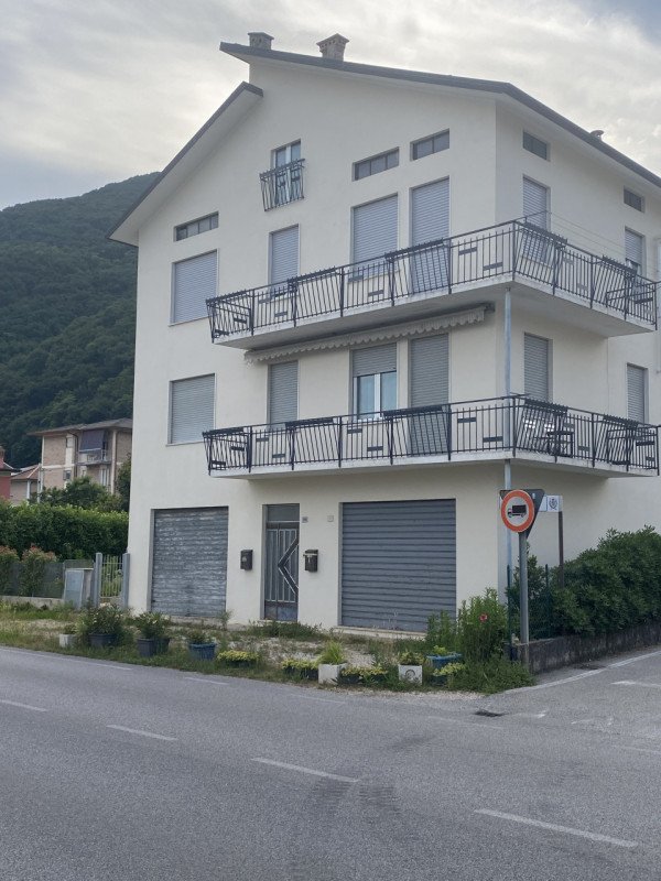 casa indipendente in vendita a Piovene Rocchette