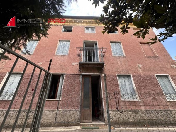 casa indipendente in vendita a Piovene Rocchette