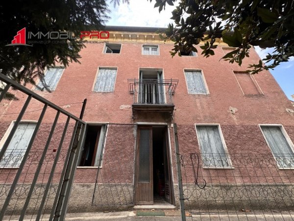 casa indipendente in vendita a Piovene Rocchette