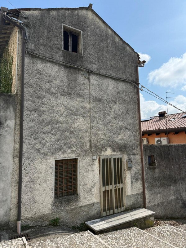 casa semindipendente in vendita a Piovene Rocchette