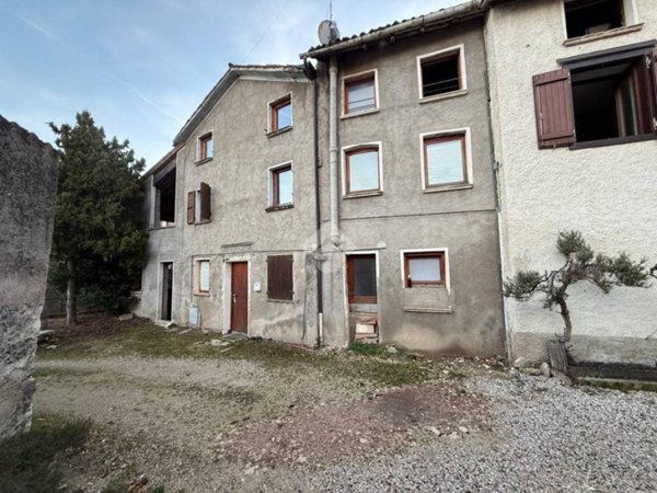 casa indipendente in vendita a Piovene Rocchette
