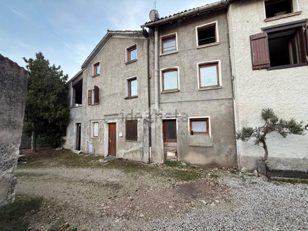 casa indipendente in vendita a Piovene Rocchette