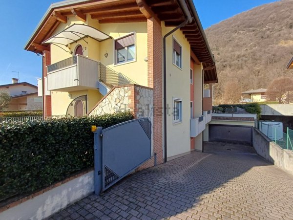 appartamento in vendita a Piovene Rocchette in zona Grumello