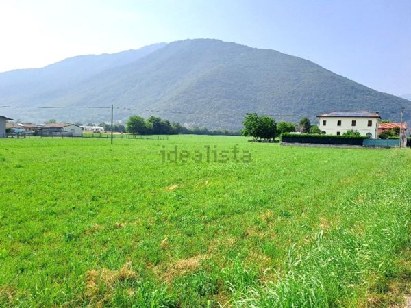 terreno agricolo in vendita a Piovene Rocchette