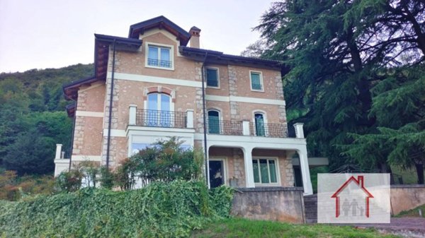 casa indipendente in vendita a Piovene Rocchette