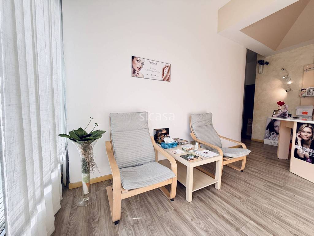 negozio in vendita a Piovene Rocchette