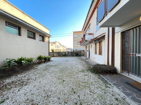 appartamento in vendita a Piovene Rocchette