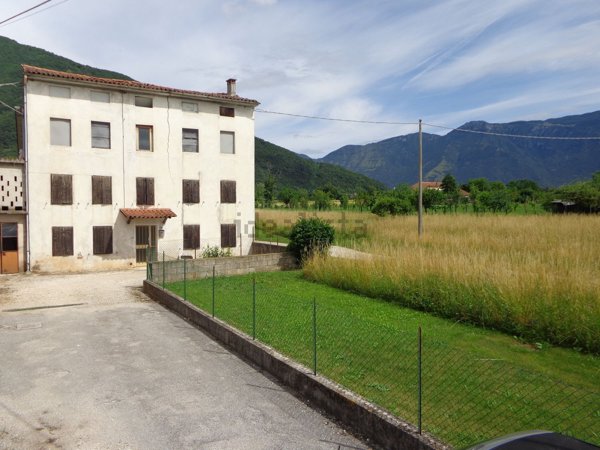 casale in vendita a Piovene Rocchette in zona Preazzi di Sotto