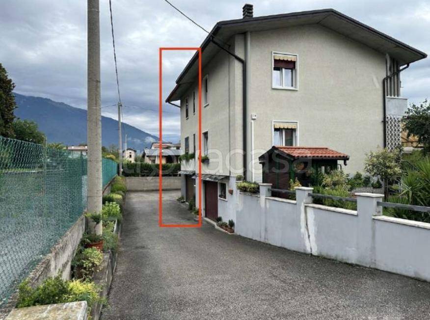 casa indipendente in vendita a Piovene Rocchette in zona Grumello