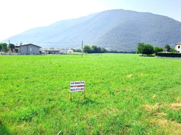 terreno agricolo in vendita a Piovene Rocchette in zona Pilastri