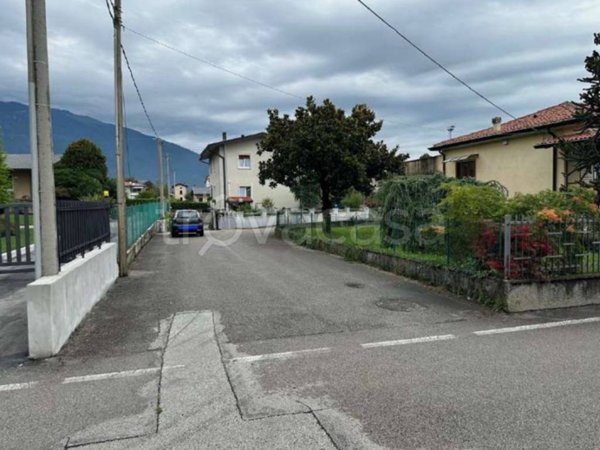 casa indipendente in vendita a Piovene Rocchette in zona Grumello