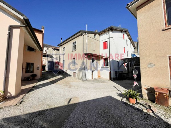 casa indipendente in vendita a Piovene Rocchette