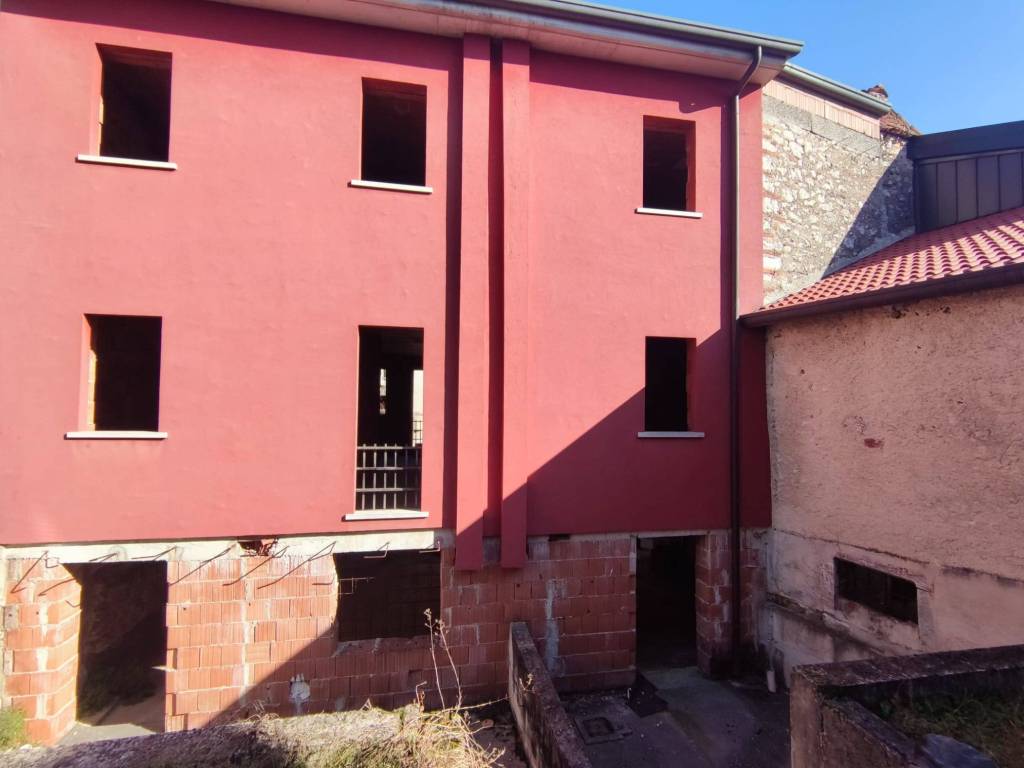 casa indipendente in vendita a Piovene Rocchette