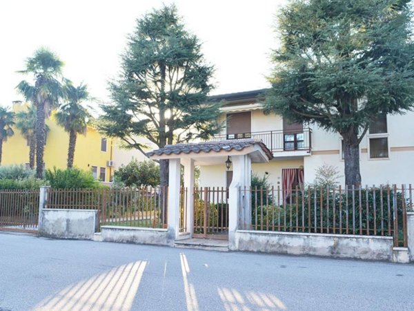 casa indipendente in vendita a Pojana Maggiore
