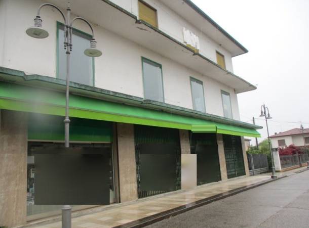 negozio in vendita a Pojana Maggiore