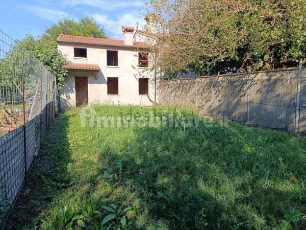 appartamento in vendita a Pojana Maggiore in zona La Croce