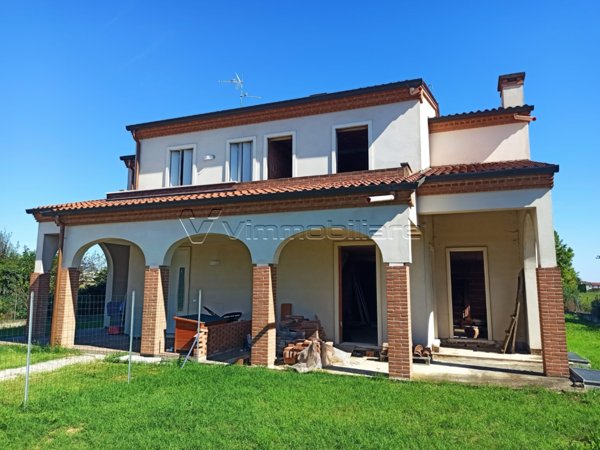 casa indipendente in vendita a Pojana Maggiore in zona Paradiso
