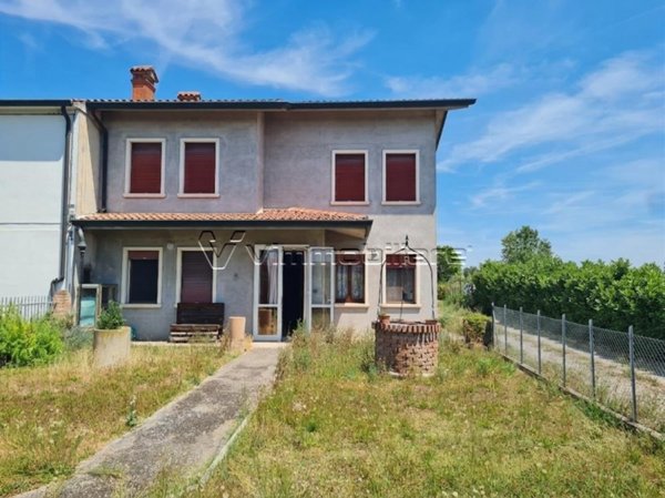 casa indipendente in vendita a Pojana Maggiore in zona Paradiso