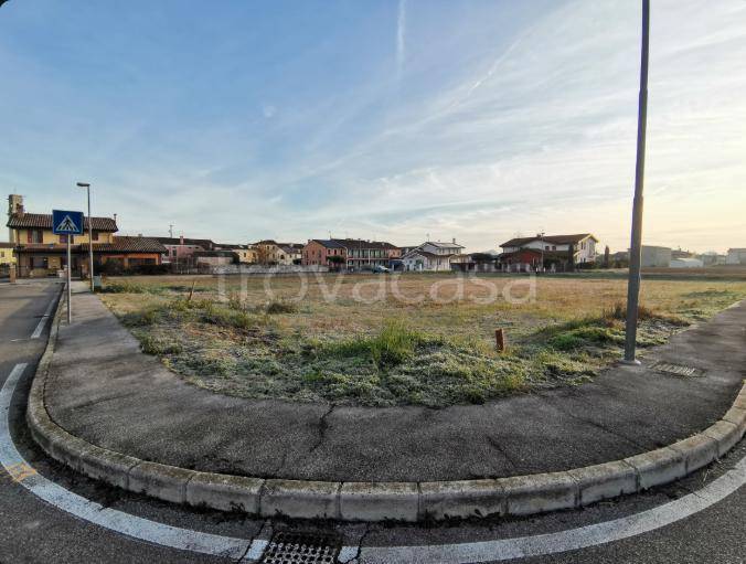 terreno edificabile in vendita a Pojana Maggiore