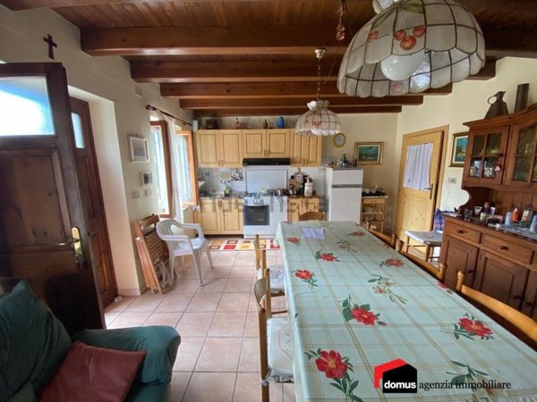casa indipendente in vendita a Posina
