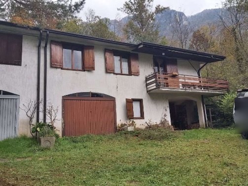 casa indipendente in vendita a Posina